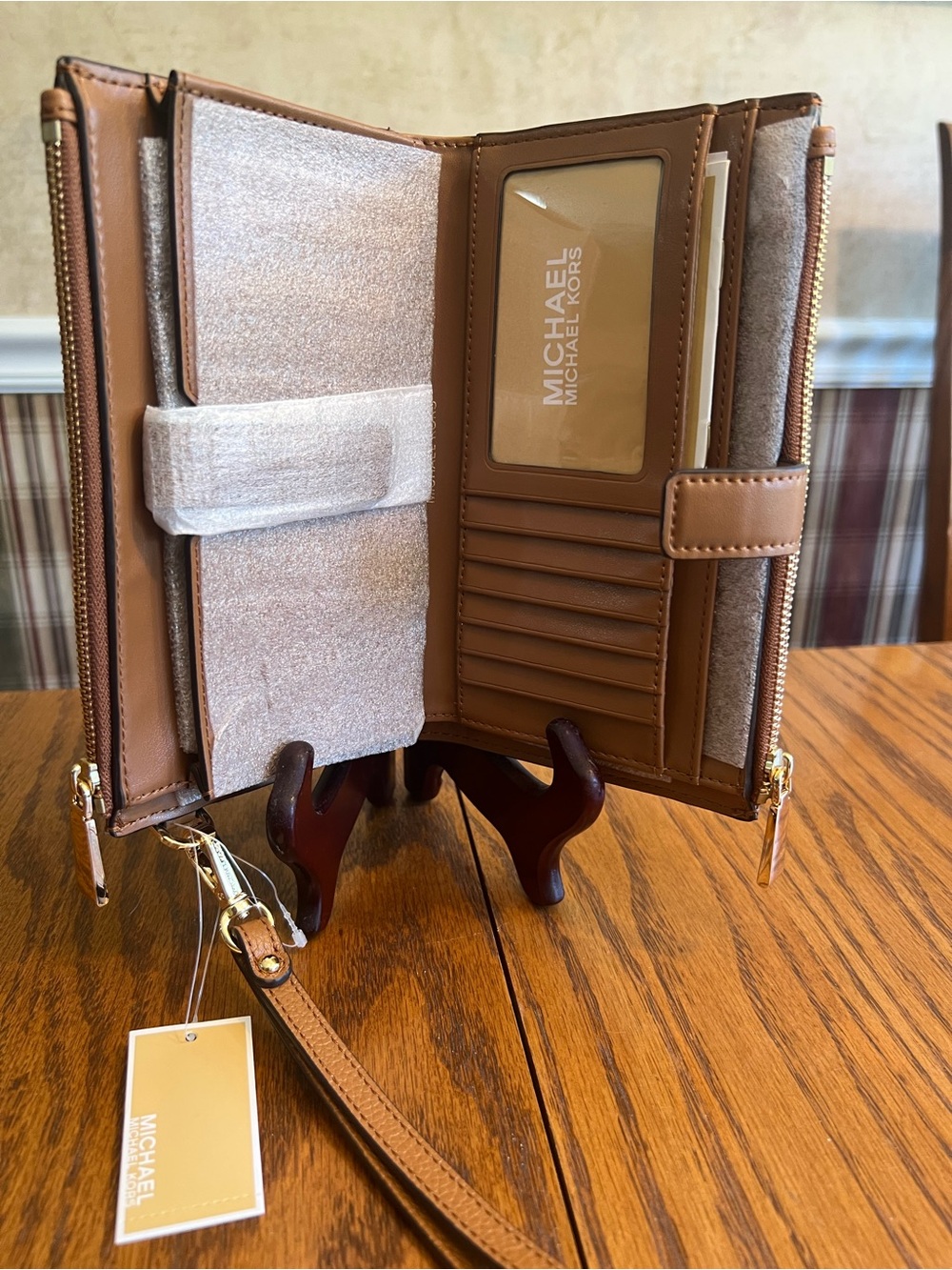 NWT Michael Kors Leather Double Zip Leather Wallet /Wristlet Color Acorn